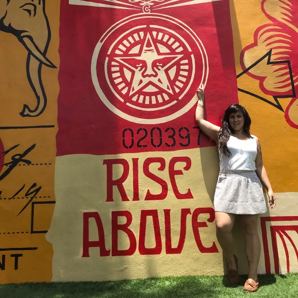 Meet your Posher, Hannah - Picture 2 of 4